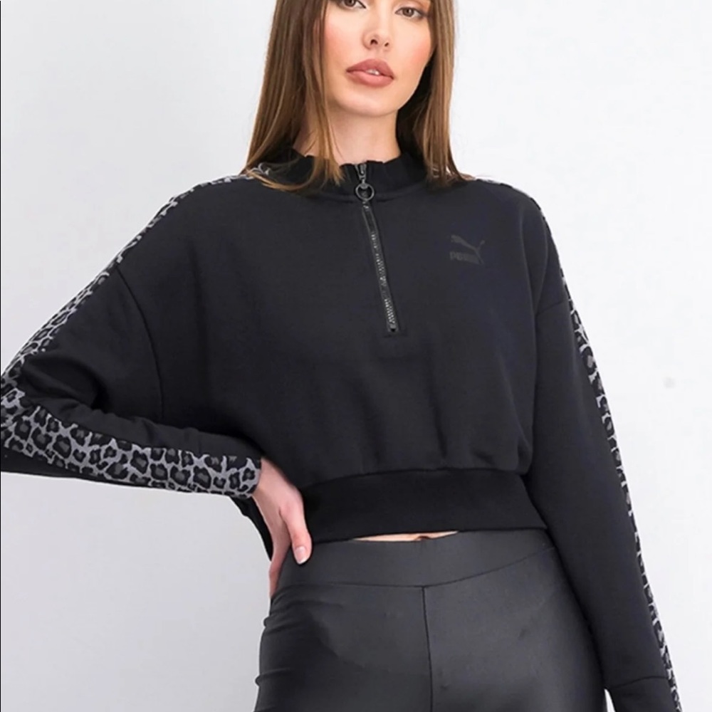 PUMA WildPack Cropped Crew Sweatshirt
